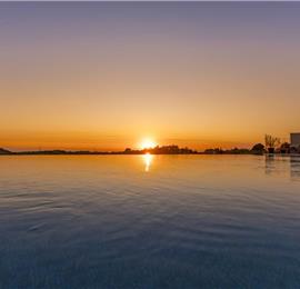 Luxury 4-Bedroom Villa with generous sized Infinity Pool near Buje, Istria. Sleeps 8